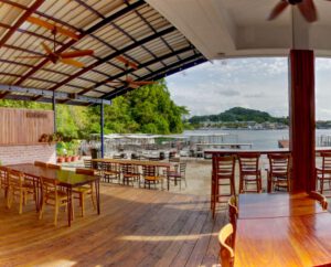 Review Fish 'n Fins Palau